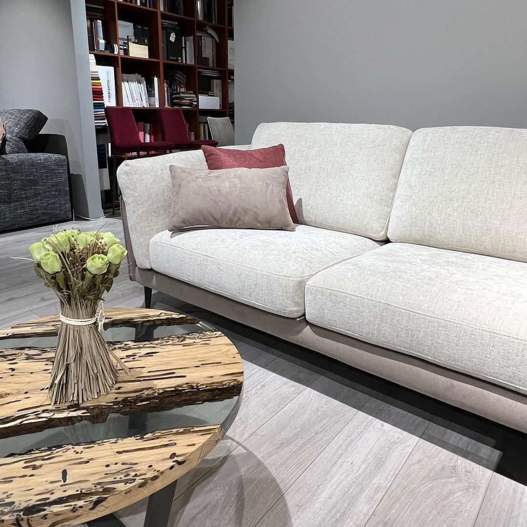 Круглый журнальный столик из дуба и смолы alcarol Bricola ARCH-00050579 - Вид №3