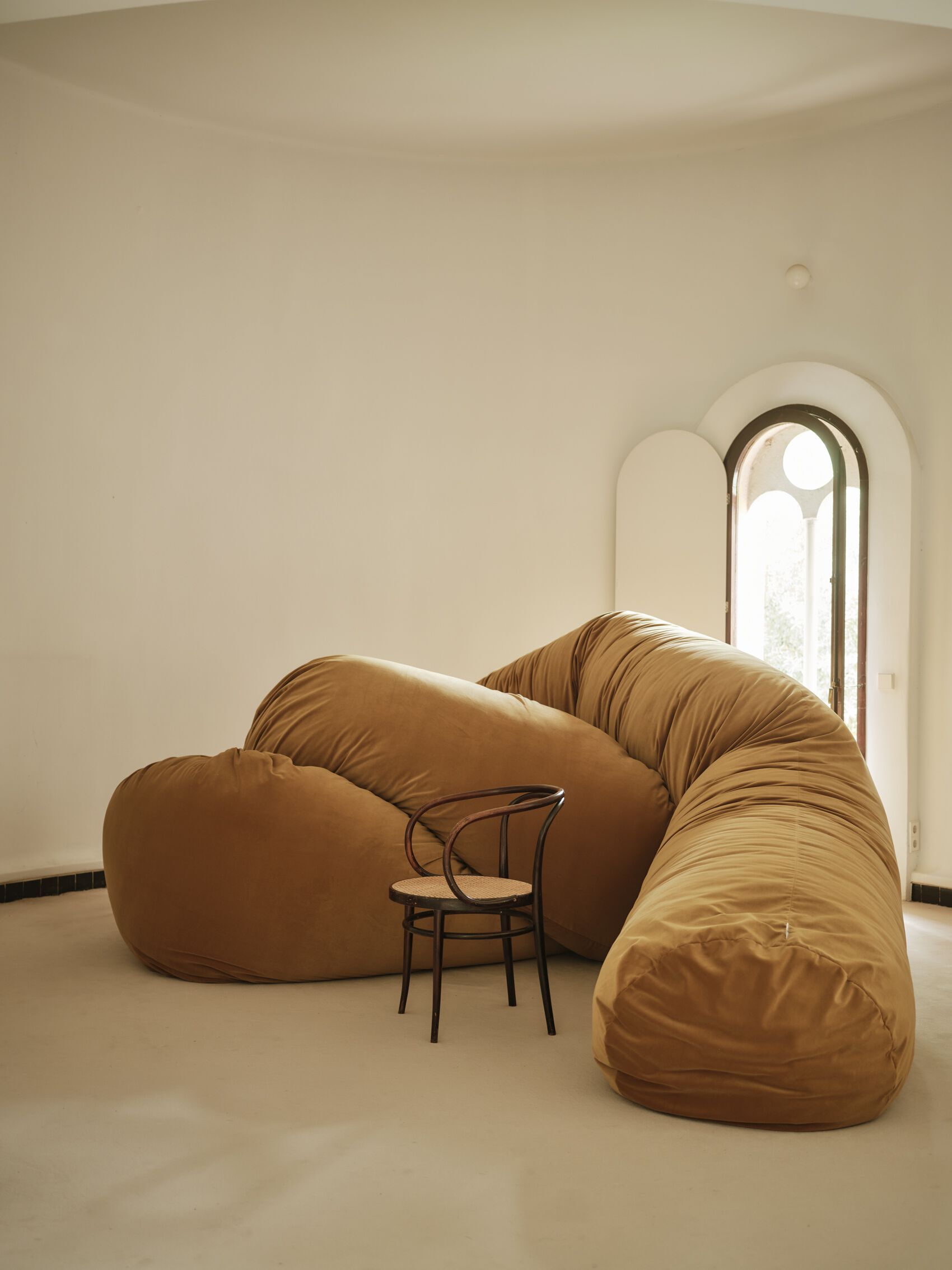 Трансформируемый диван из полиэфирного волокна BD Barcelona SAUSAGE ARCH-00022982 - Вид №7