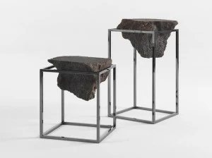 JCP UNIVERSE Журнальный столик из вулканического камня и металлическая конструкция