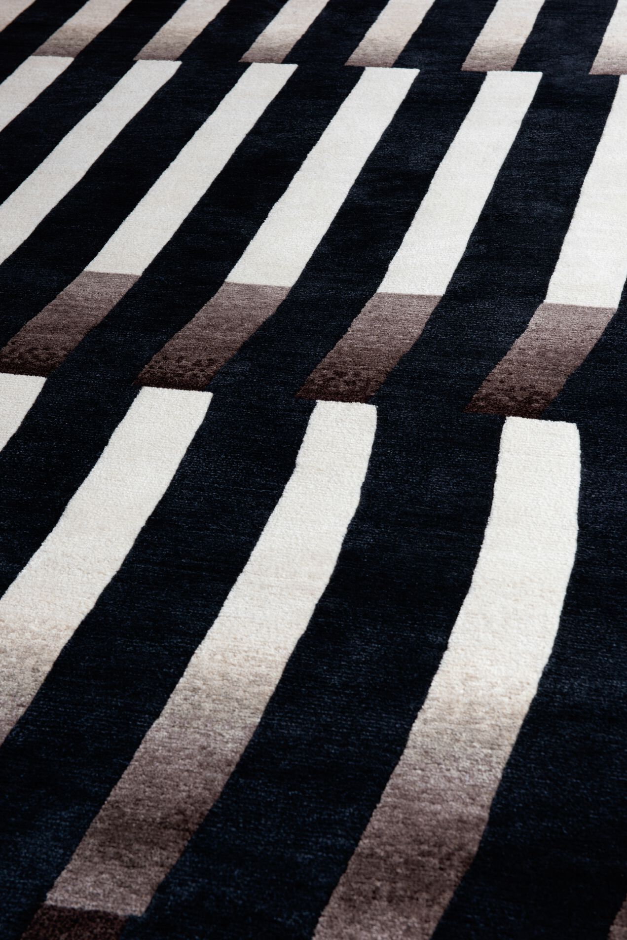 Прямоугольный шерстяной ковер ручной работы Tapis Rouge космический обман ARCH-00144566 - Вид №4