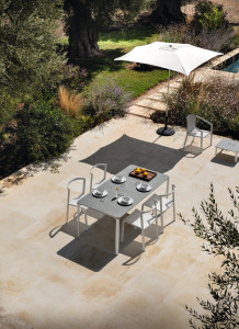 Алюминиевый выдвижной садовый стол с керамической столешницей