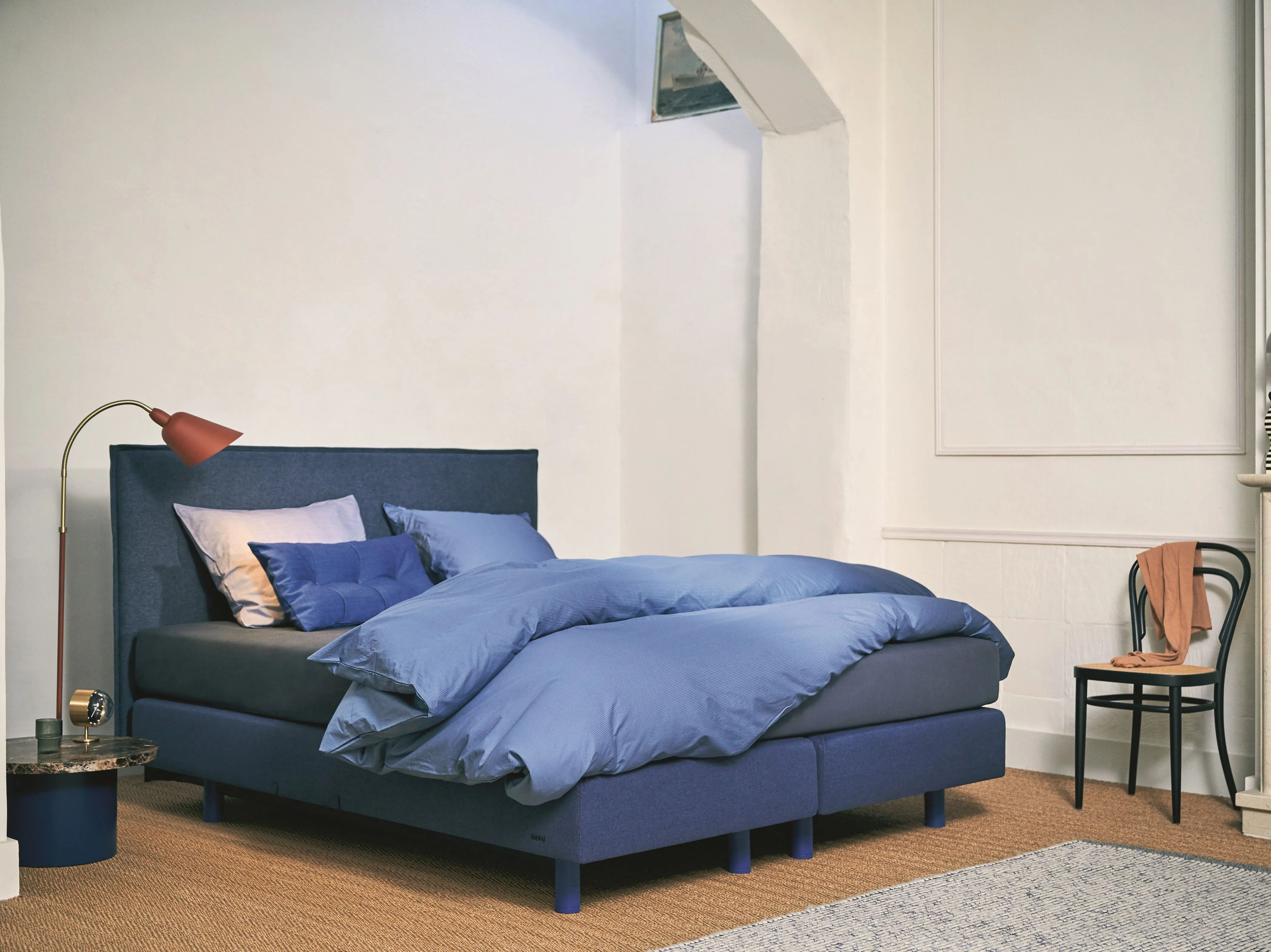 Тканевая кровать с мягким изголовьем Auping Оригинал ARCH-00056211