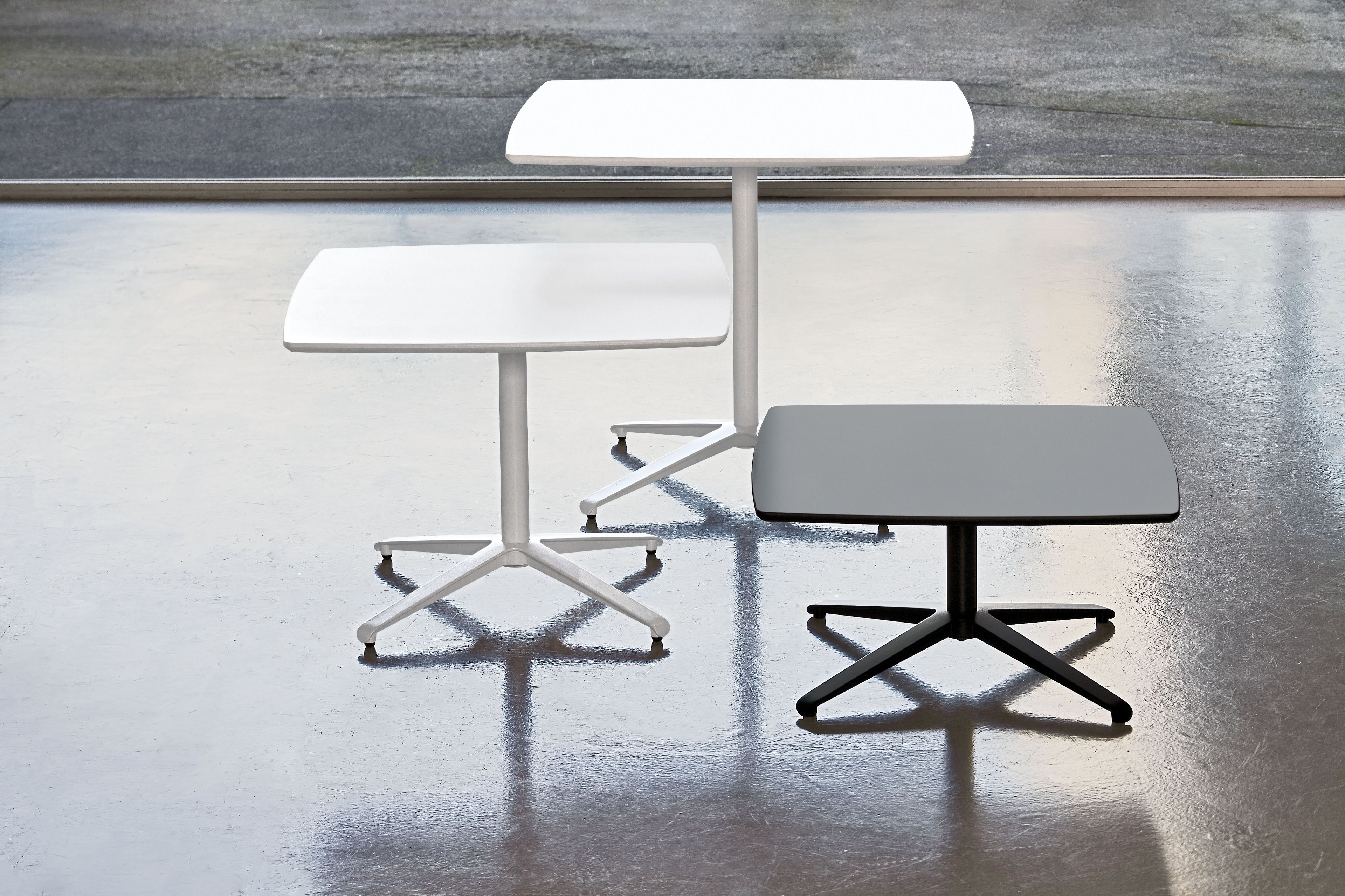 Стальной и деревянный стол со спицами Nahu Lotus ARCH-00152615 - Вид №1