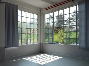 Capoferri Serramenti Металлическое окно с термическим разделением