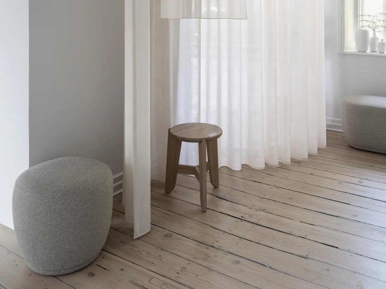 Низкий дубовый стул blomus Eli ARCH-00054590 - Вид №6