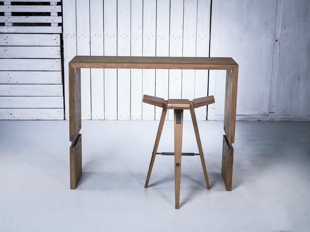 Высокий деревянный стол для контракта HOOKL und STOOL CLOVER ARCH-00014251