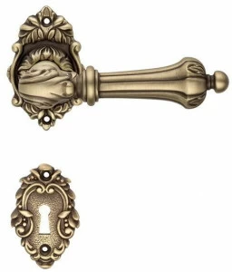 LINEA CALI' Латунная ручка с накладкой в ​​стиле барокко Charme
