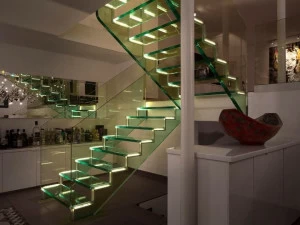 Siller Treppen П-образная стеклянная лестница со светодиодной подсветкой Londra