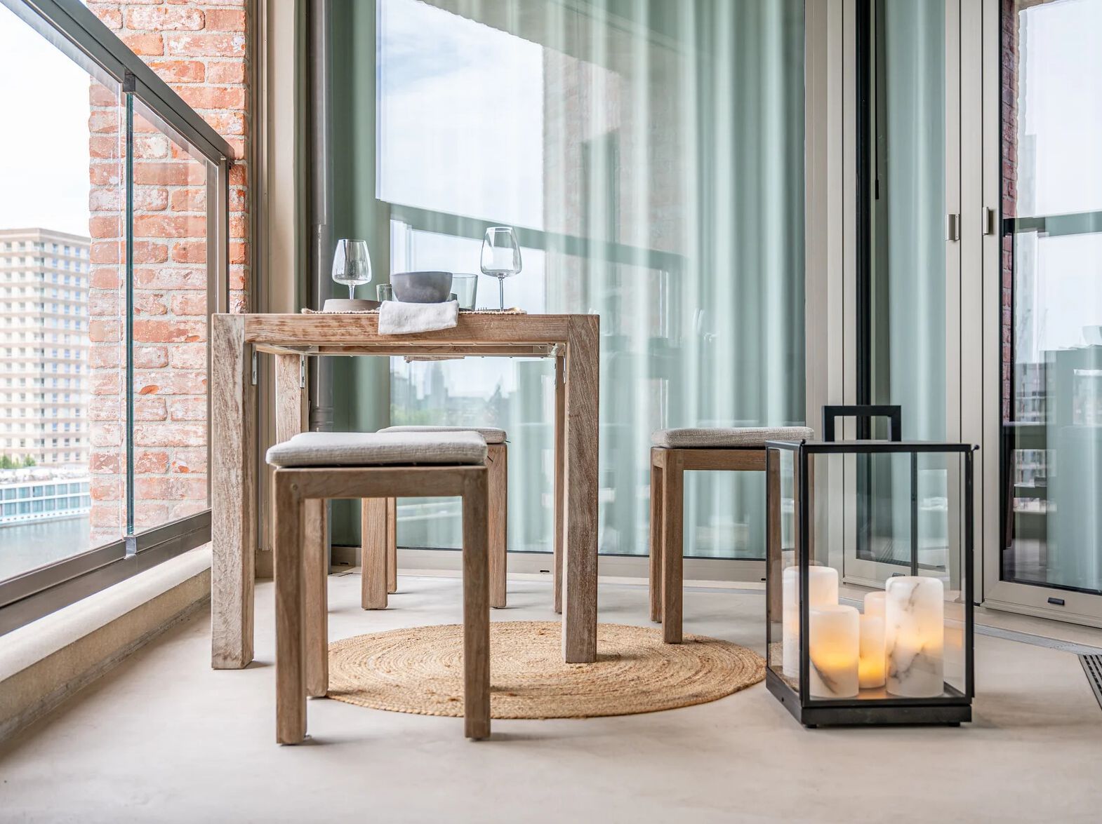 Напольная лампа из латуни с батарейным питанием Authentage Lighting Bellefeu ARCH-00026727 - Вид №1