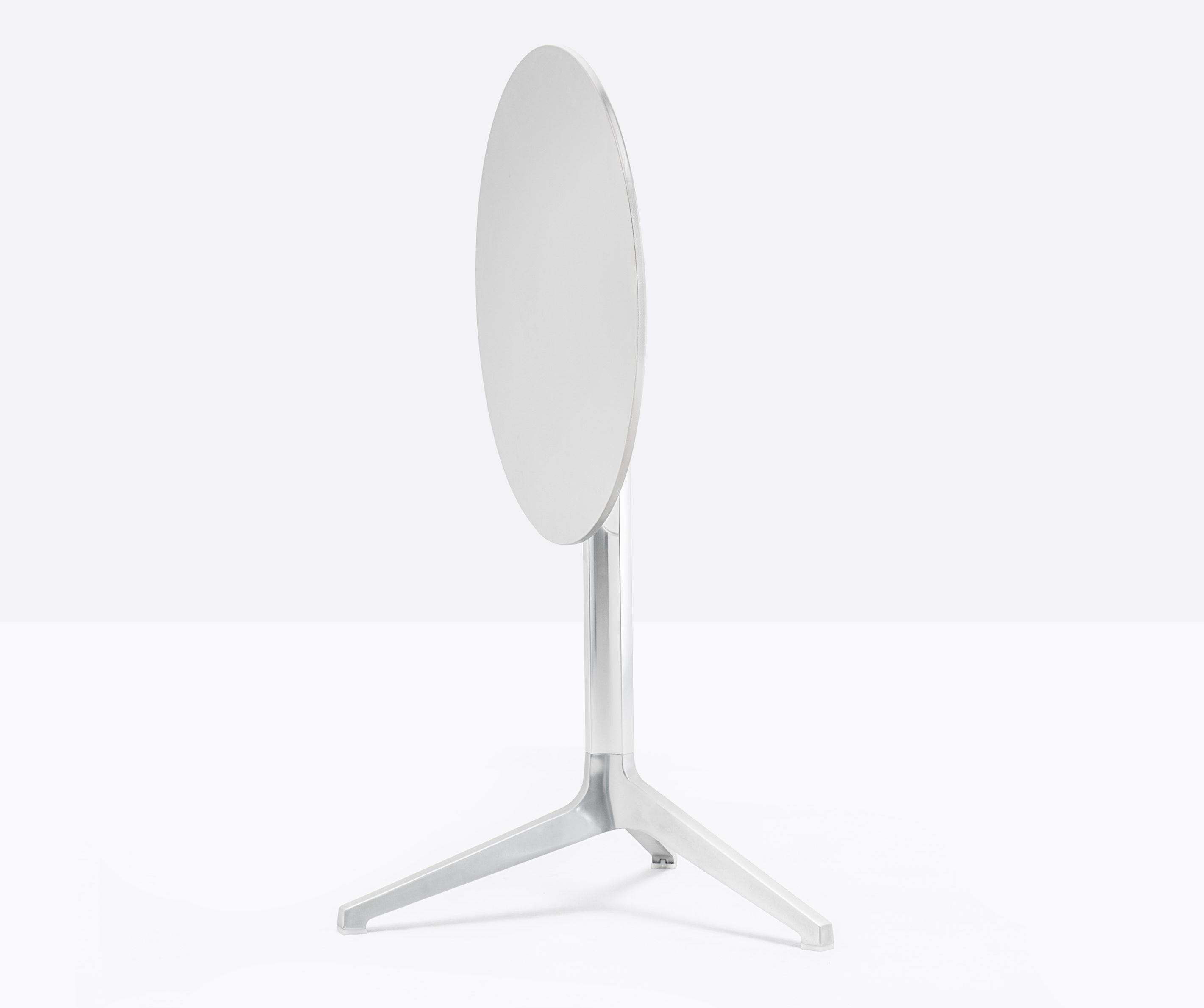 Штабелируемый стол с алюминиевым откидным верхом Pedrali Ypsilon ARCH-00030754