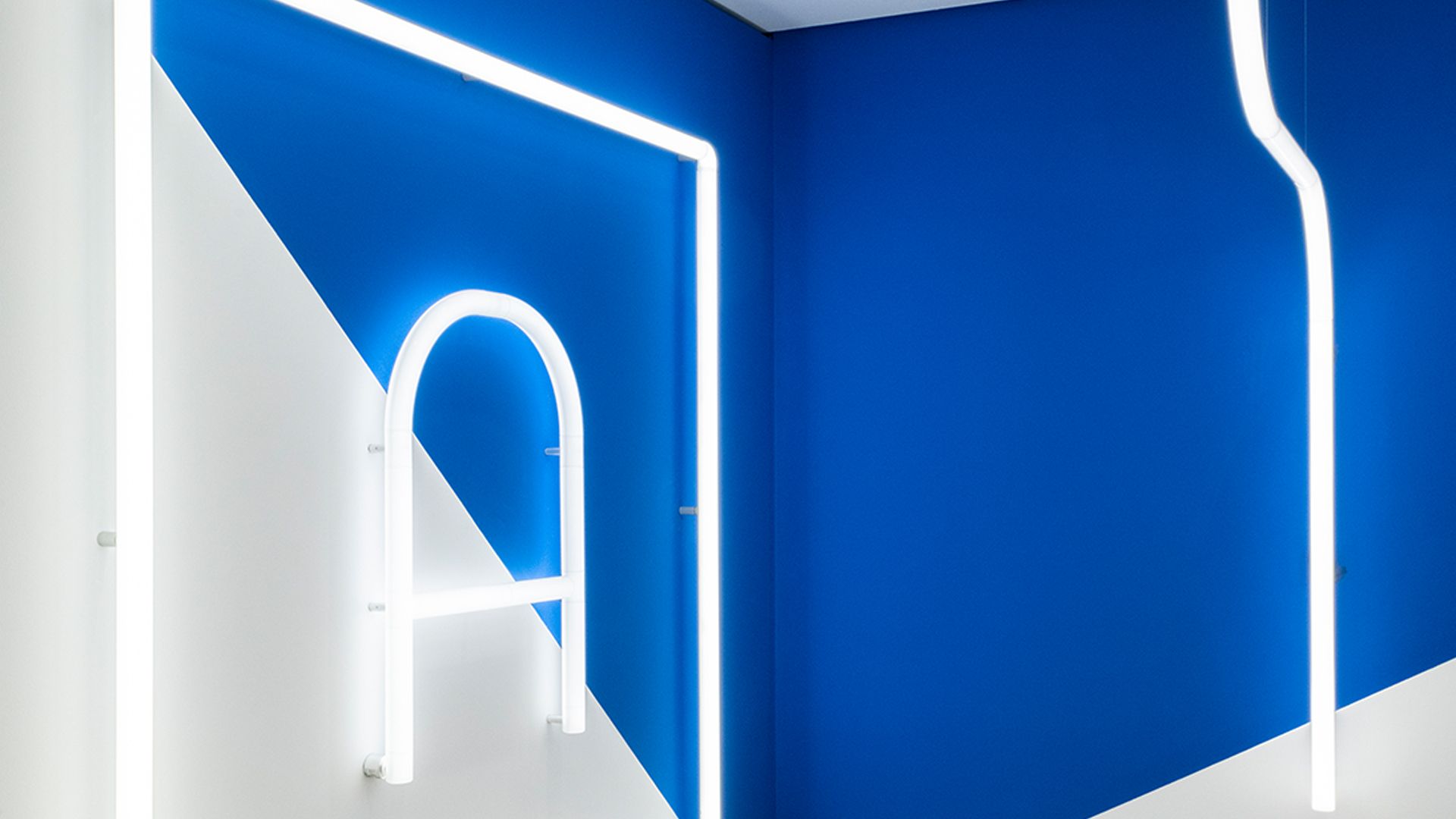 Настенный светильник / потолочный светильник из метакрилата Artemide алфавит света ARCH-00102858