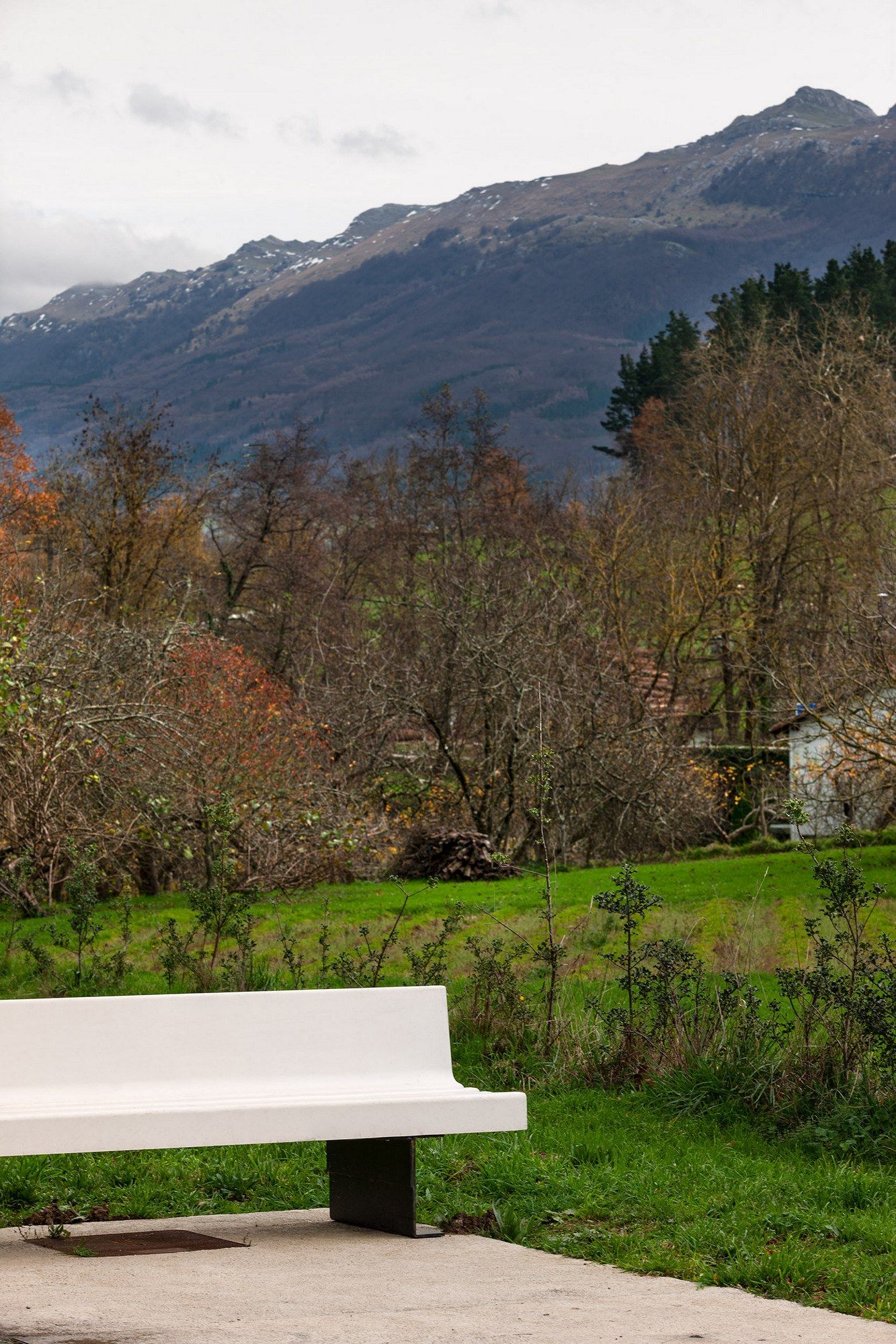 Скамья со спинкой ULMA Architectural Solutions LUR ARCH-00074716 - Вид №1