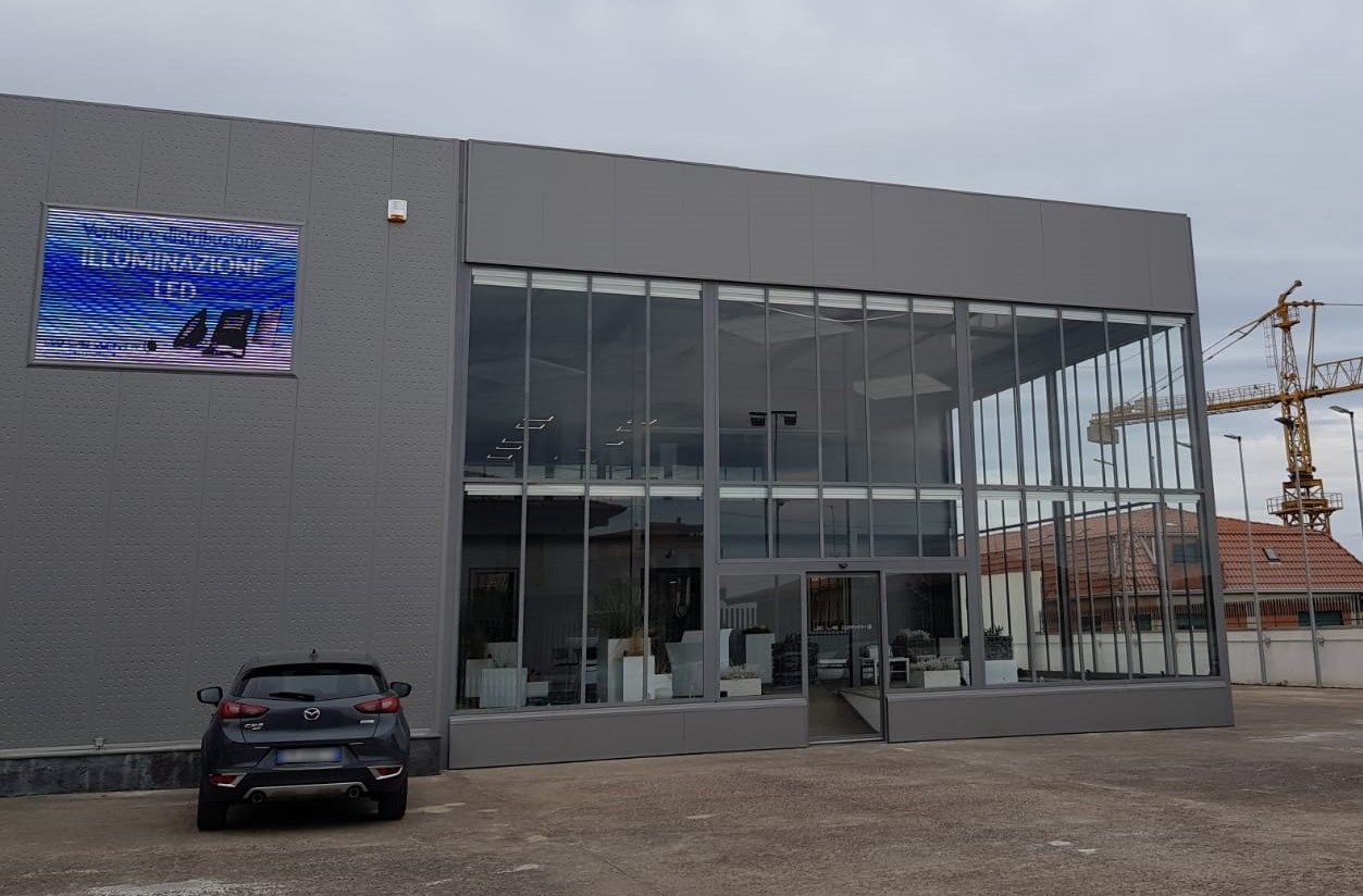 Изолированная металлическая панель для фасада ELCOM SYSTEM ТЕРМОПАРЕТЫ® ARCH-00063678 - Вид №123