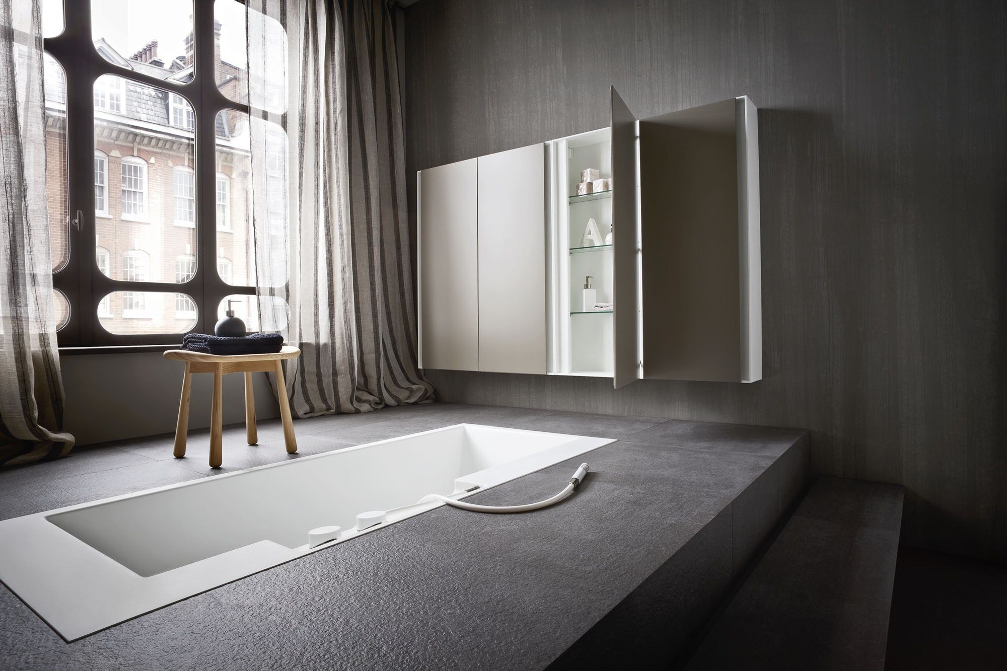 Табурет для ванной из ясеня Rexa источник ARCH-00121145 - Вид №3