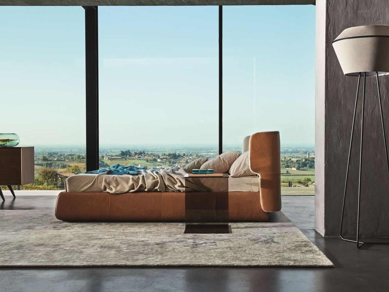 Кожаная двуспальная кровать с мягким изголовьем Ditre Italia ARCH-00035766