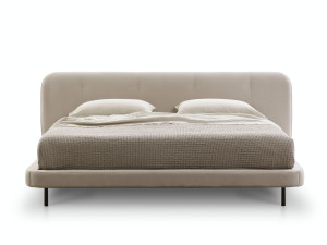 Двуспальная кровать из ткани