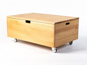 Журнальный столик с отсеком для хранения