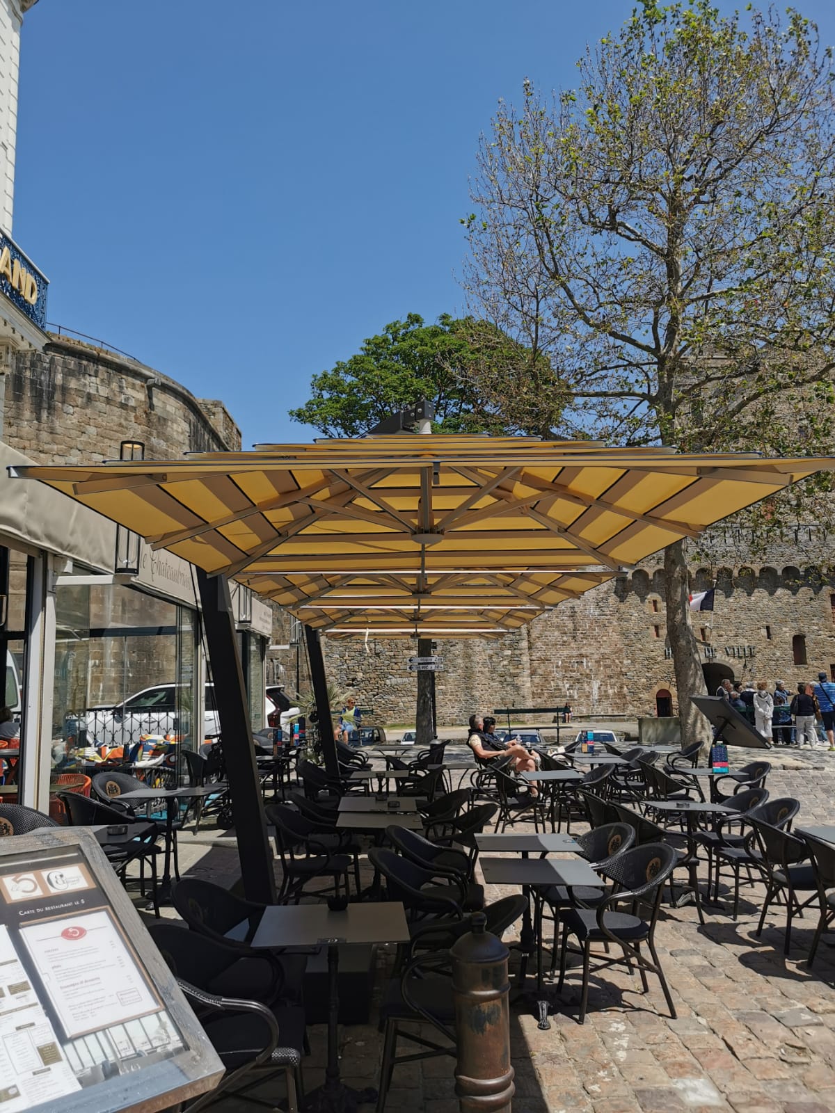 Поворотный зонтик в ироко Gardenart GIGLIO ARCH-00073757 - Вид №1