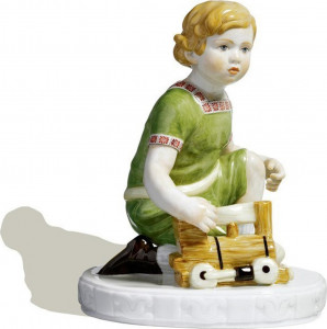 79507 Meissen Фигурка 16см "Ребенок с паровозиком" (Эммерих Ойлер, 1909г.) Фарфор