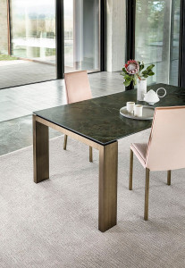 Раздвижной стол