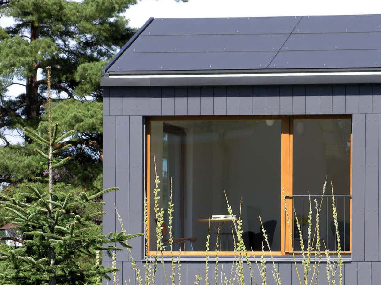 Фиброзно-бетонная кровельная панель и плита SWISSPEARL Swisspearl ® Roof ARCH-00117526