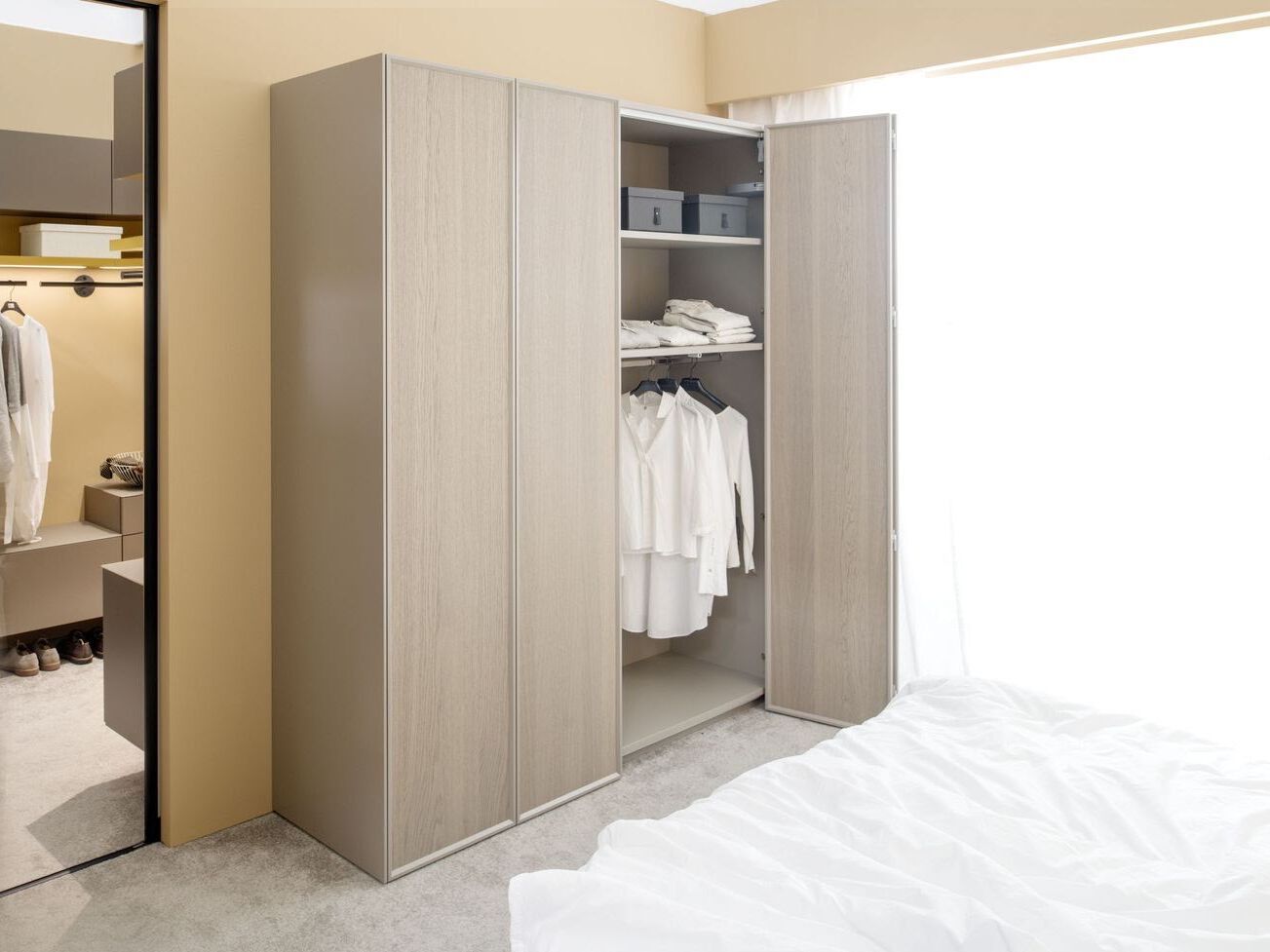 Шкаф с книжными дверцами Sudbrock Möbelhandwerk Artayo ARCH-00098666 - Вид №1