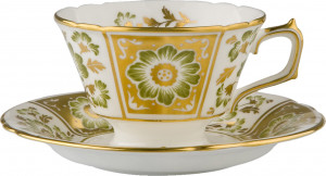 90758 Royal Crown Derby Чашка чайная с блюдцем Royal Crown Derby "Дерби, зеленый декор" Фарфор костяной