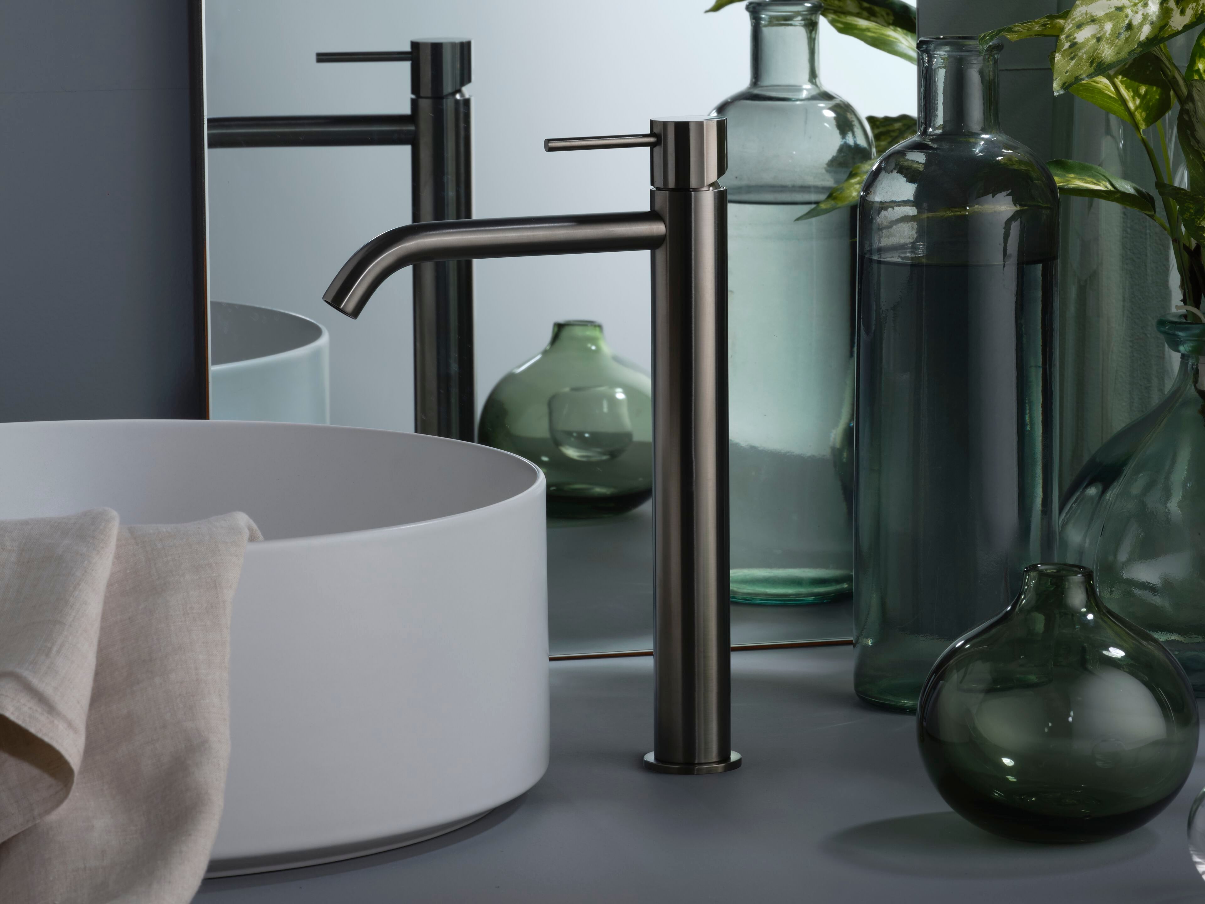 Однорычажный высокий смеситель для раковины Ritmonio диаметр 35 отпечатков пальцев ARCH-00067307