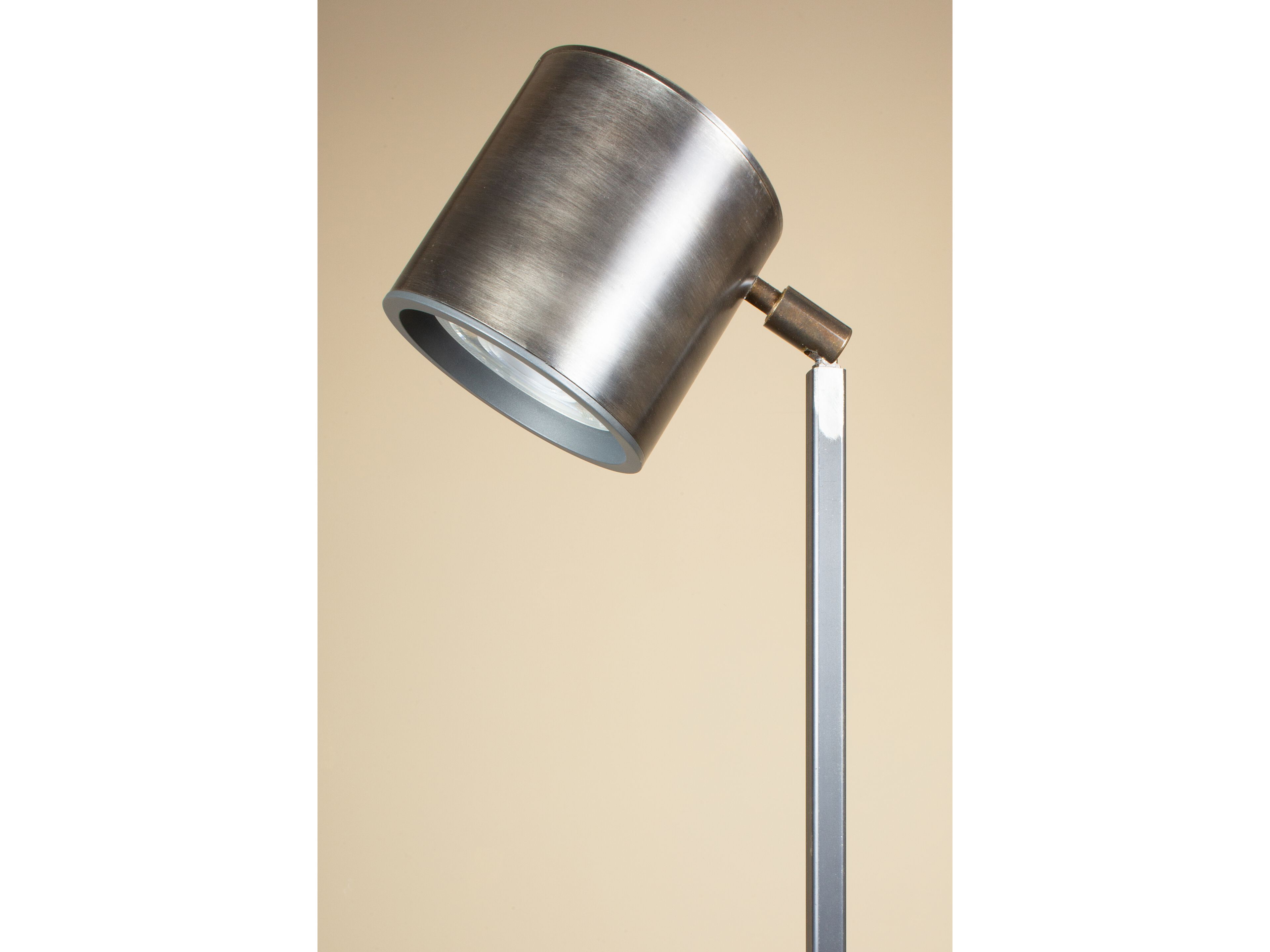 Регулируемый светодиодный торшер Renzo Serafini простой ARCH-00006302 - Вид №2