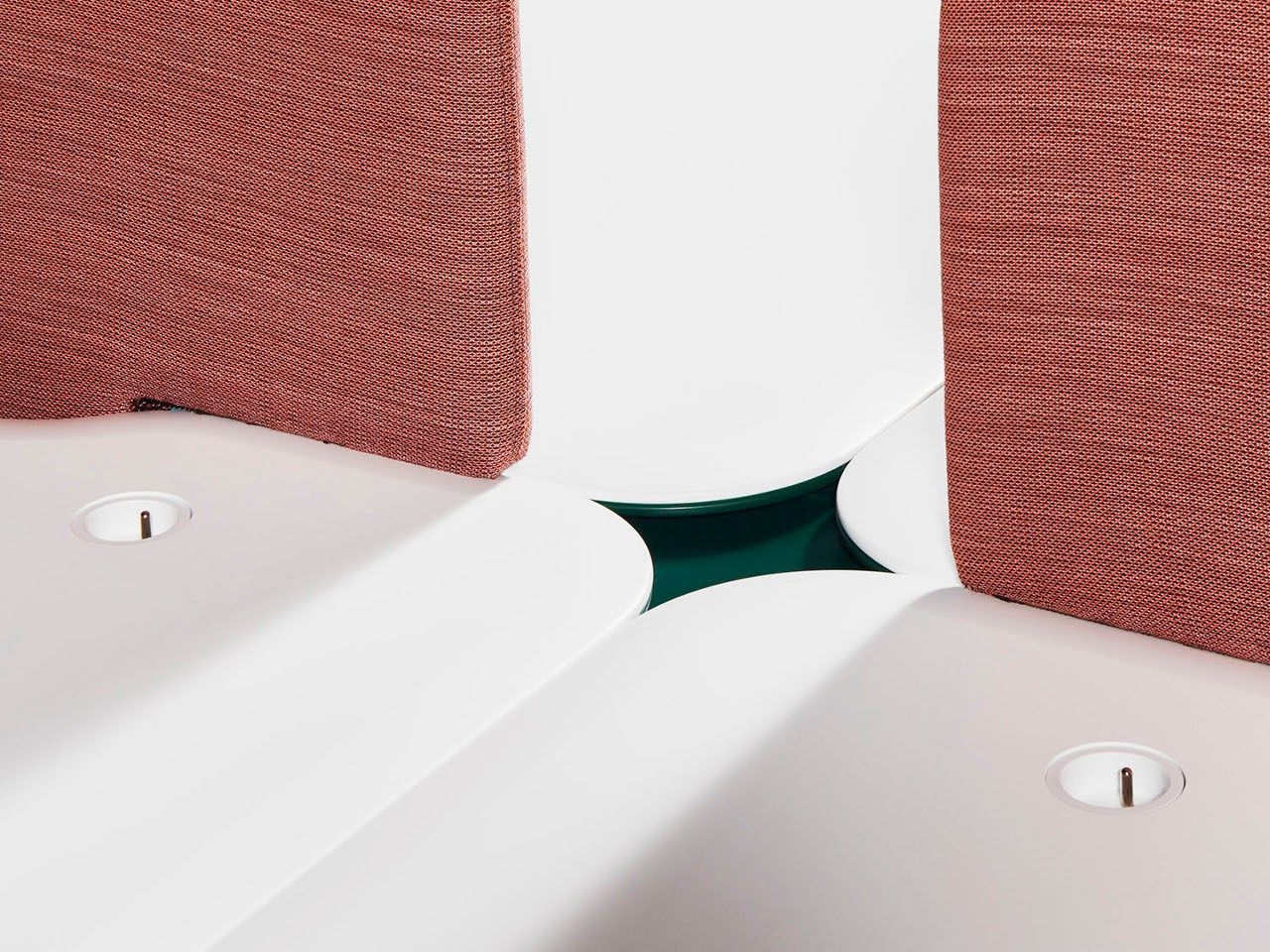 Многосторонний стол с системой кабельных втулок с разделительными панелями Cider Edition STOOD ARCH-00031670 - Вид №2