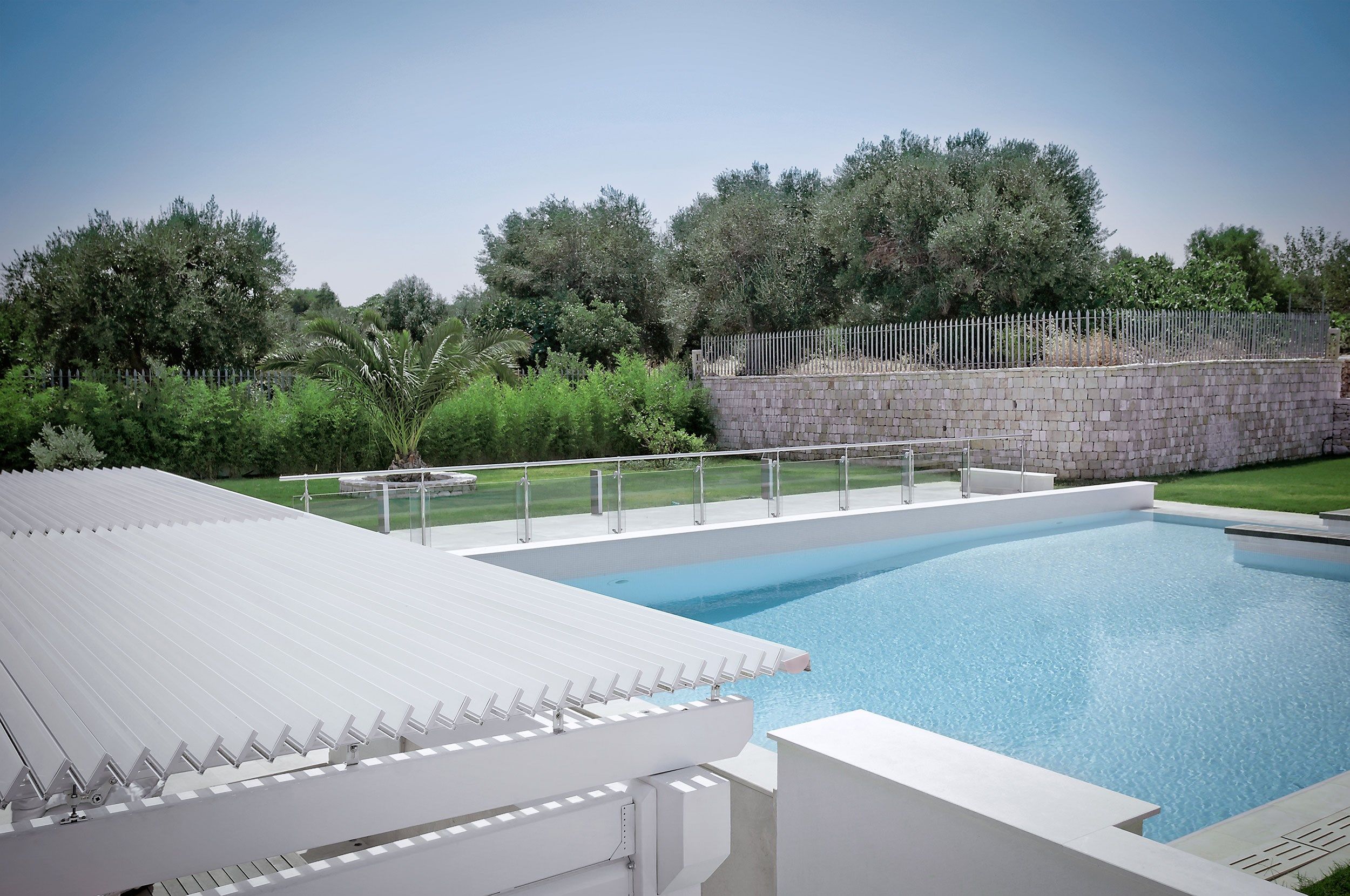 Алюминиевая пергола с поворотными пластинами Mv Line биоклиматические ARCH-00078771 - Вид №6