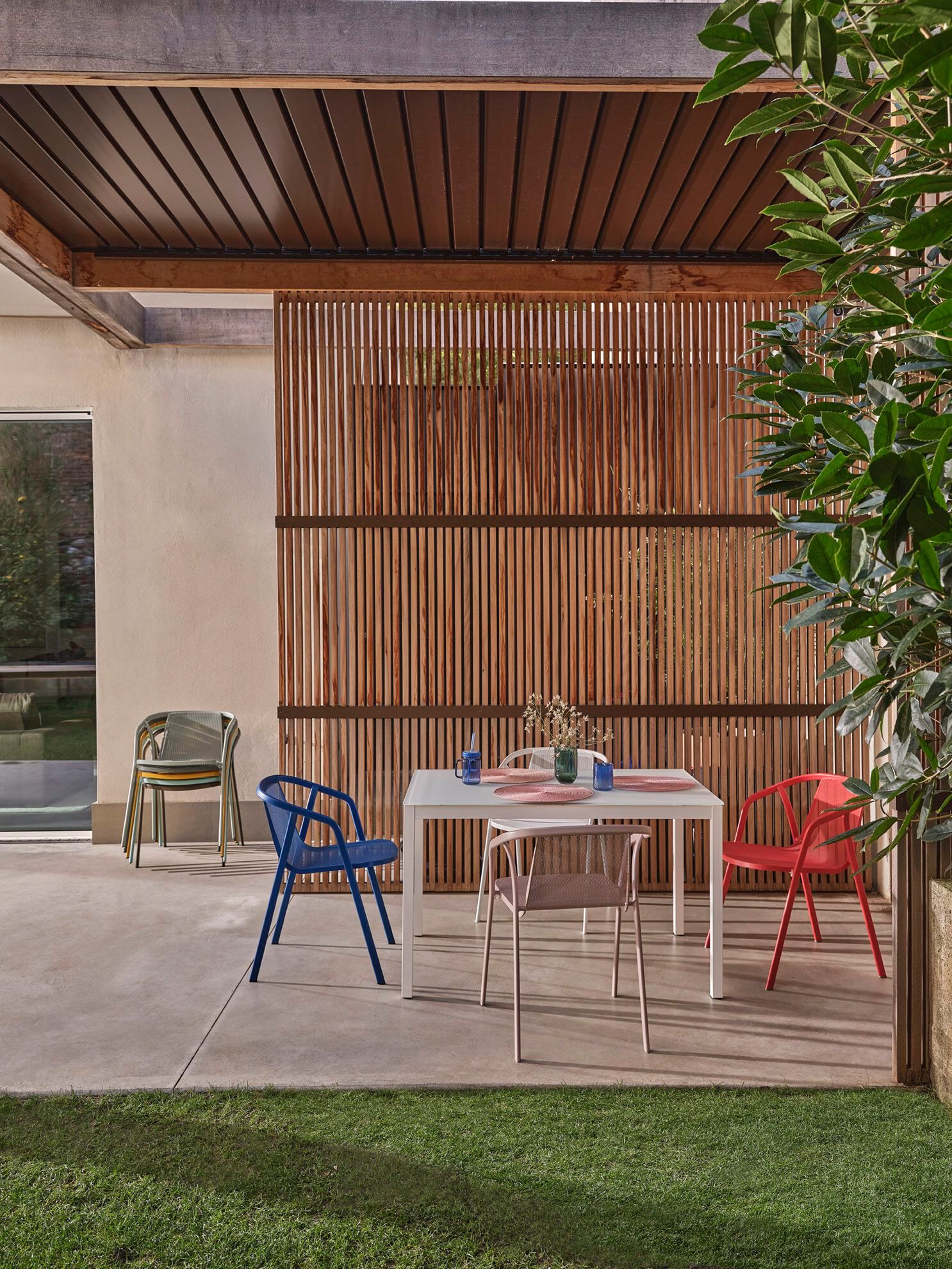 Стальной садовый стул с подлокотниками Bontempi Casa INES ARCH-00009388