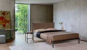 Двуспальная кровать