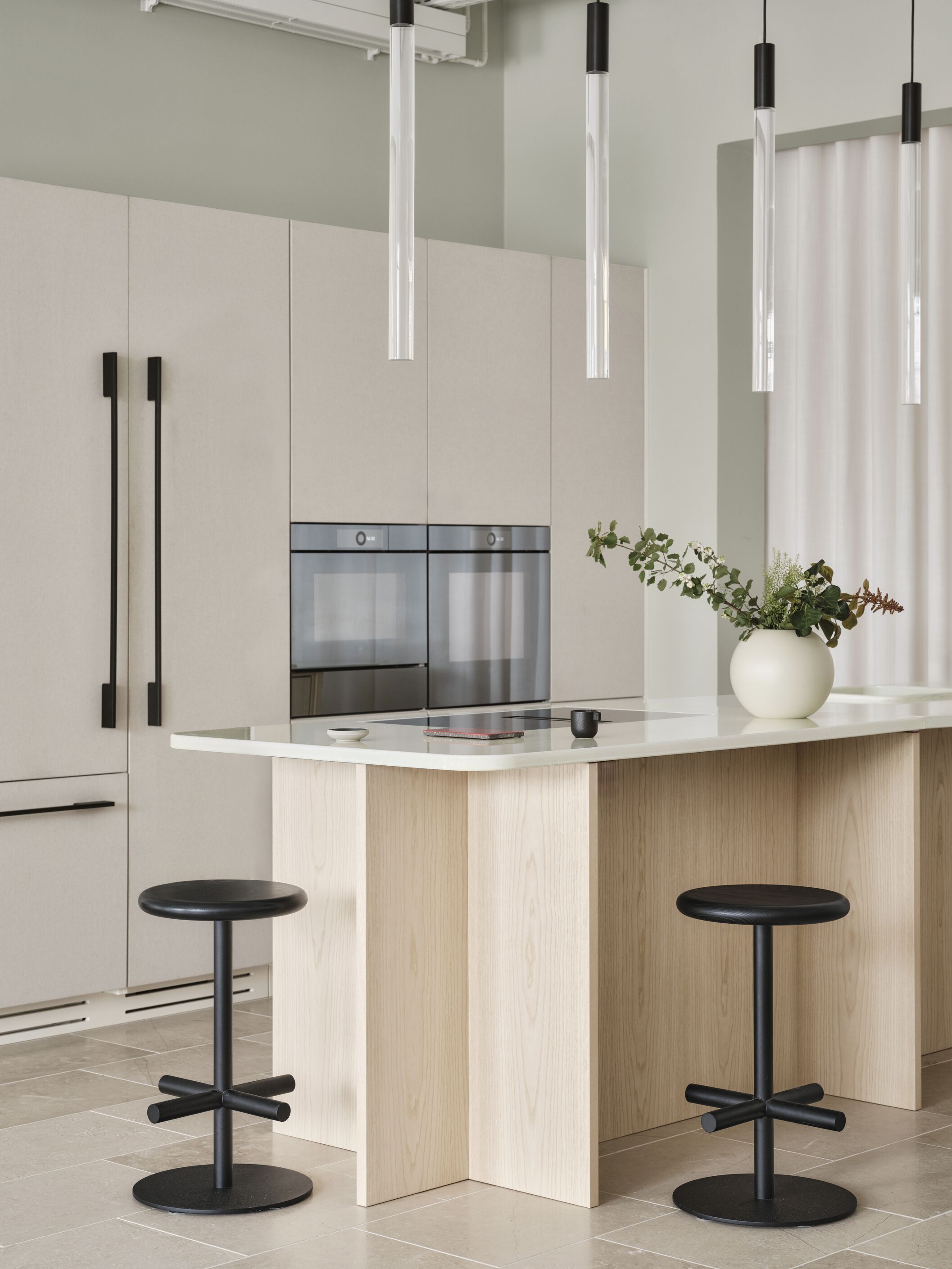 Высокий стальной барный стул с подставкой для ног Bla Station OXO ARCH-00036035 - Вид №9