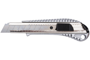 15101387 Технический нож IT 18 мм усиленный, металлический корпус 10250 FIT