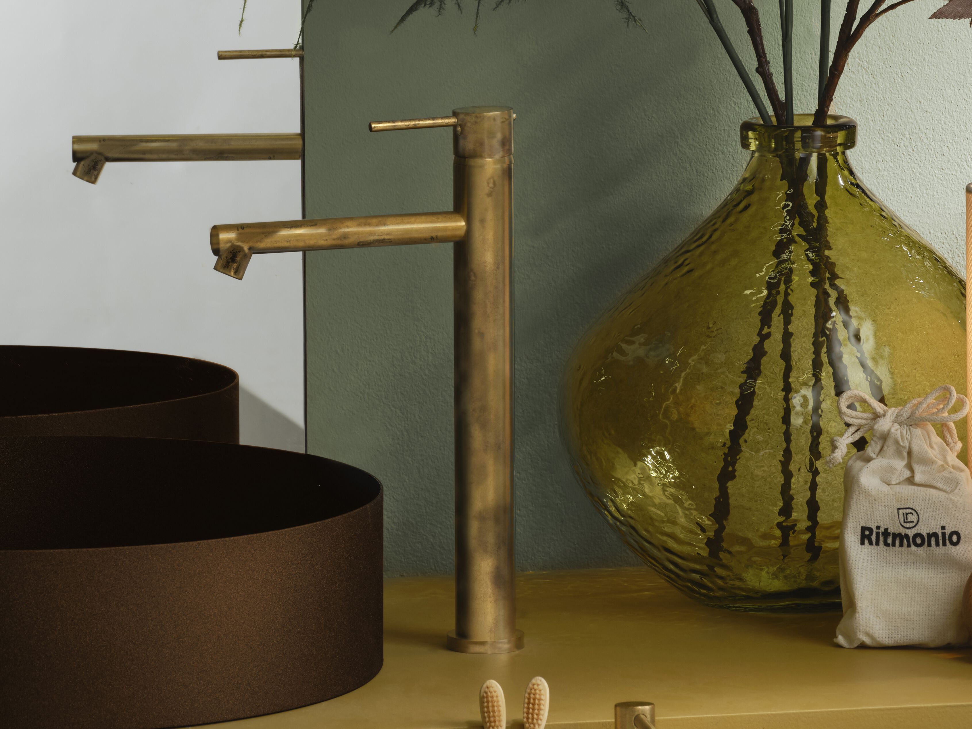 Смеситель для раковины с одной ручкой из латуни Ritmonio Brass ARCH-00061217