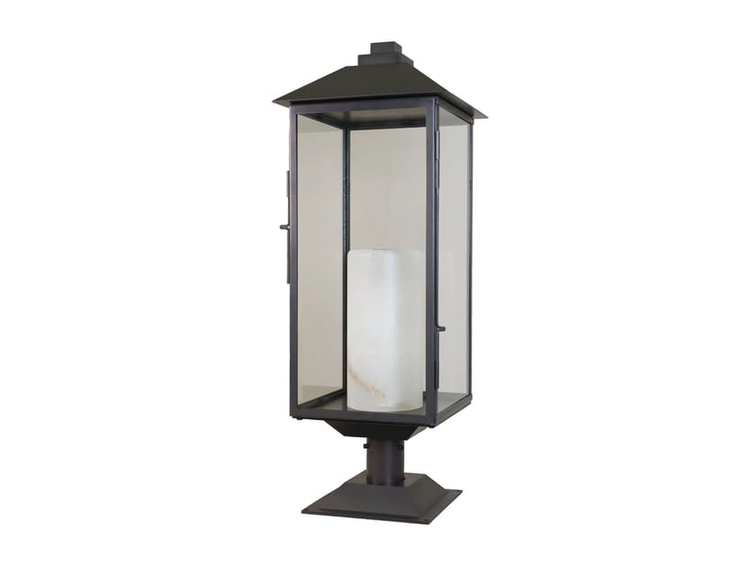 Напольная лампа из латуни Authentage Lighting Noblesse ARCH-00094244