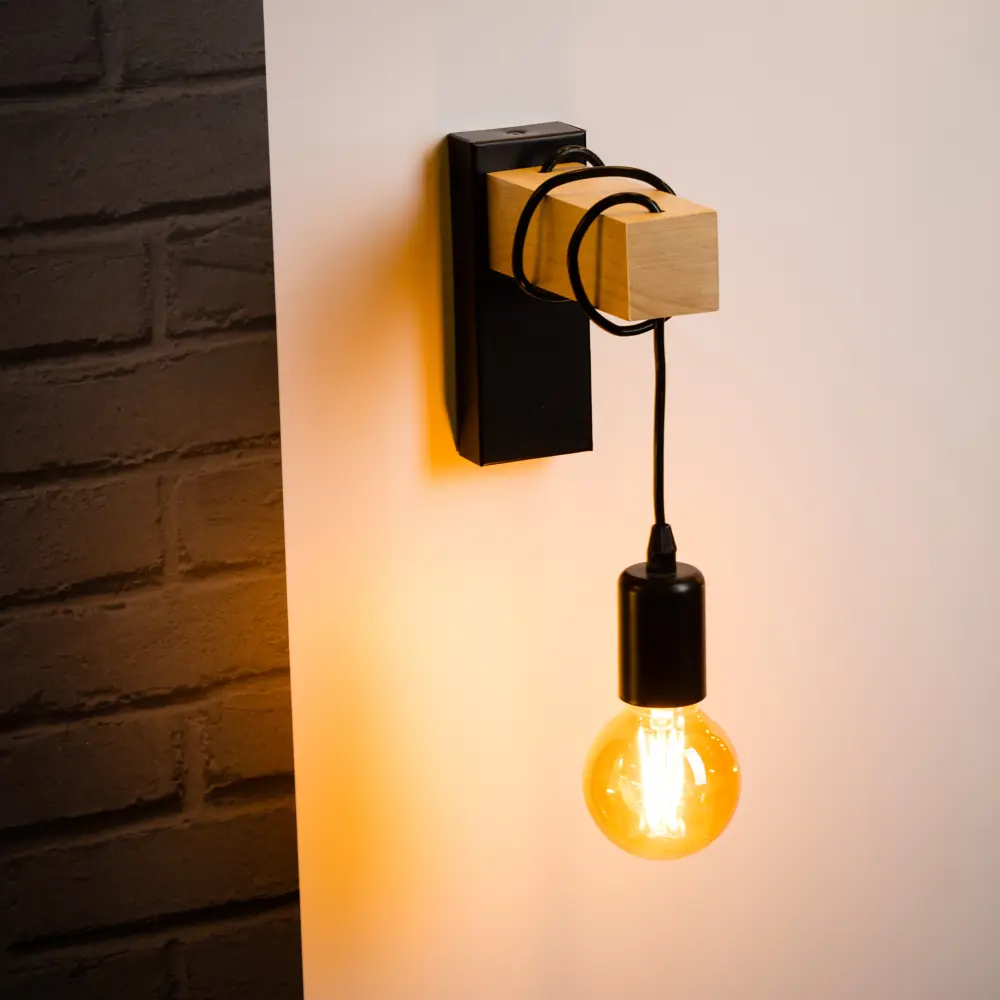 Настенный светильник Eglo Townshend 1xE27x60 Вт цвет чёрный/дерево STLM-2060039