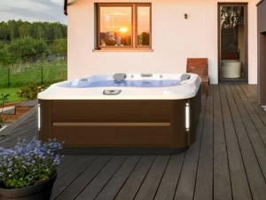 Jacuzzi® Надземная прямоугольная гидромассажная ванна с гидромассажем J-300™
