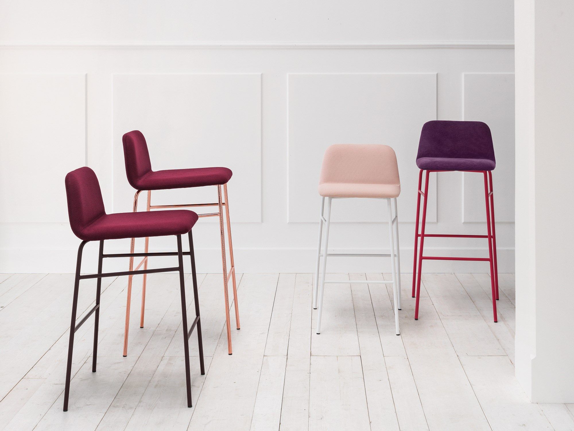 Тканевый барный стул с подставкой для ног TrabA' Bardot ARCH-00041658 - Вид №2