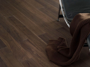 Матовый паркет из грецкого ореха