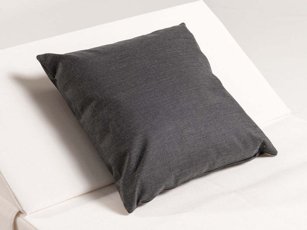 Квадратная однотонная подушка Batyline® для наружного применения COZIP BATYLINE 40x40 ARCH-00090792