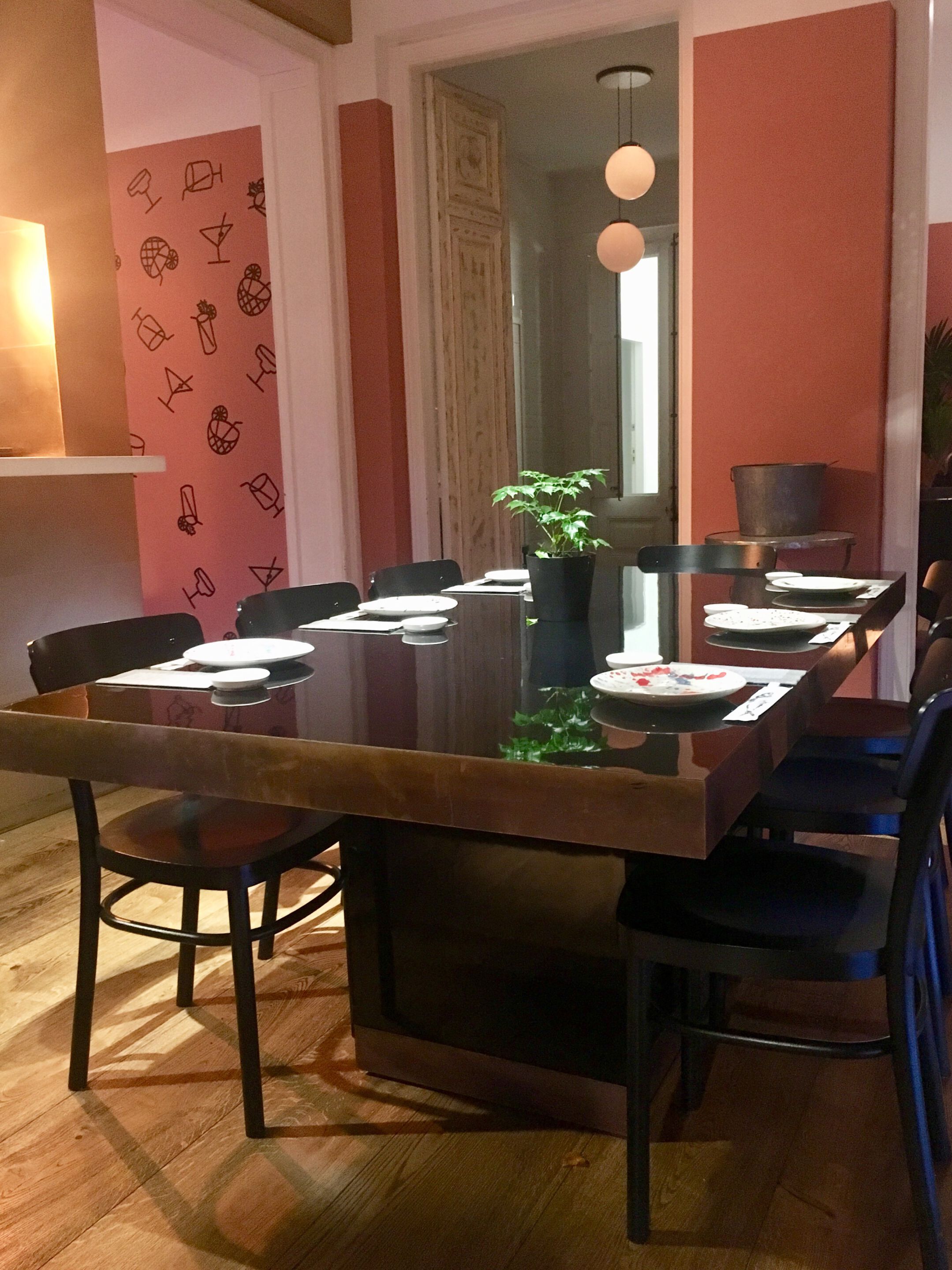 Круглый стол из ламинированного стекла Jover+Valls Antique Boutique-Malibu ARCH-00151815 - Вид №25