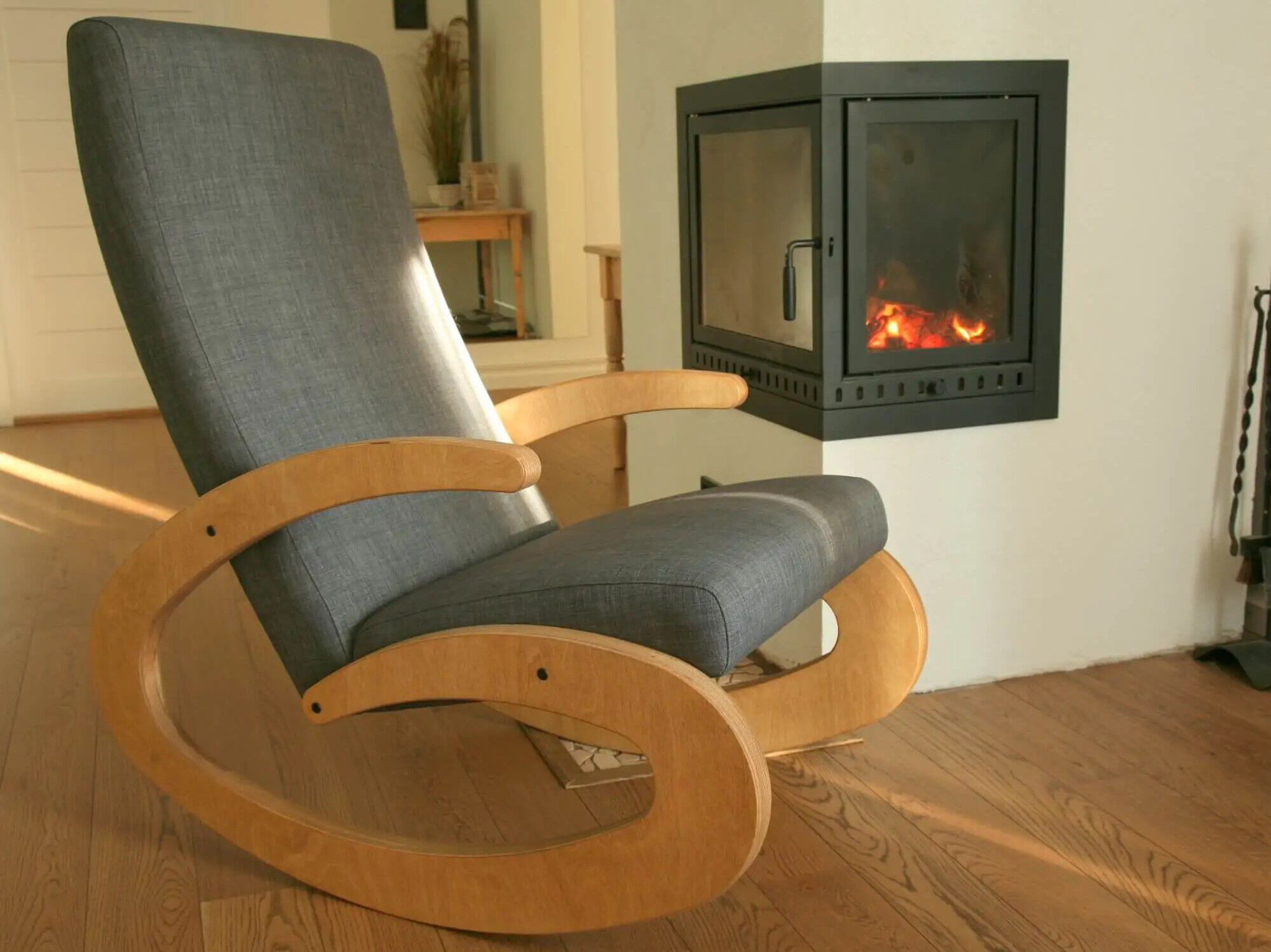 Тканевое кресло-качалка с подставкой для ног In Stock Radis ARCH-00141616 - Вид №1