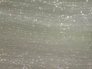 Яркая ткань