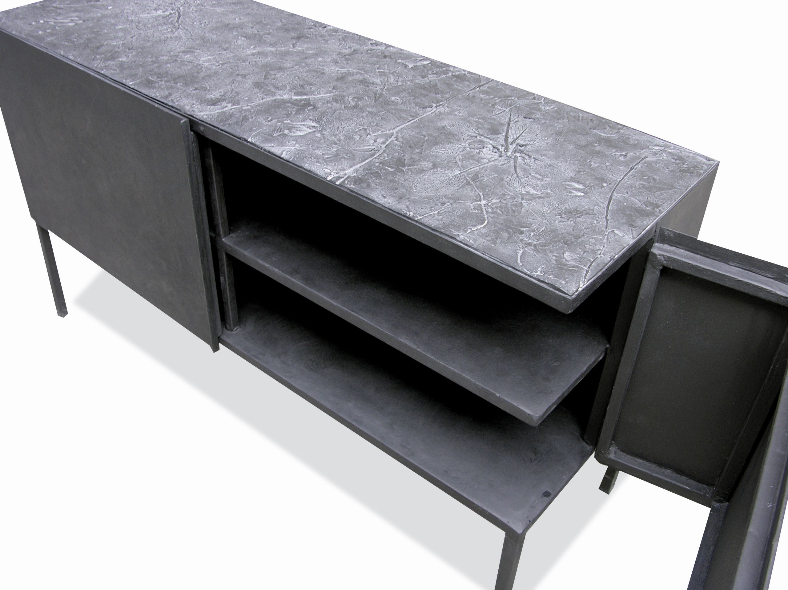 Железный шкаф с распашными дверями ICI ET LÀ Бетон ARCH-00079379