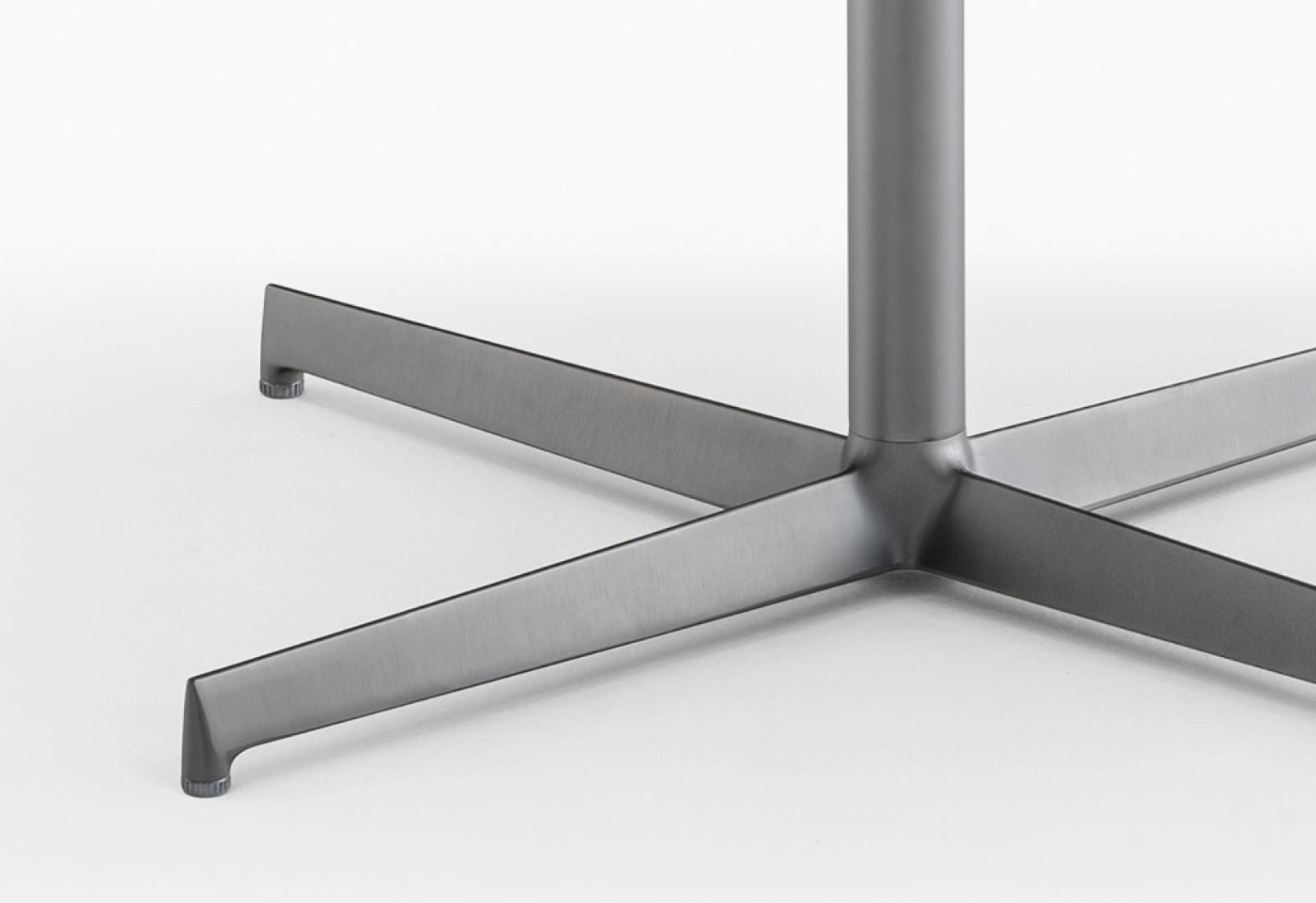 Высокий круглый алюминиевый стол для контракта Pedrali Laja ARCH-00149718 - Вид №3