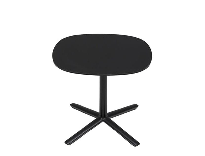 Низкий квадратный журнальный столик из дерева Andreu World QUATTRO OCCASIONAL HPL SQUARE ARCH-00080015 - Вид №1