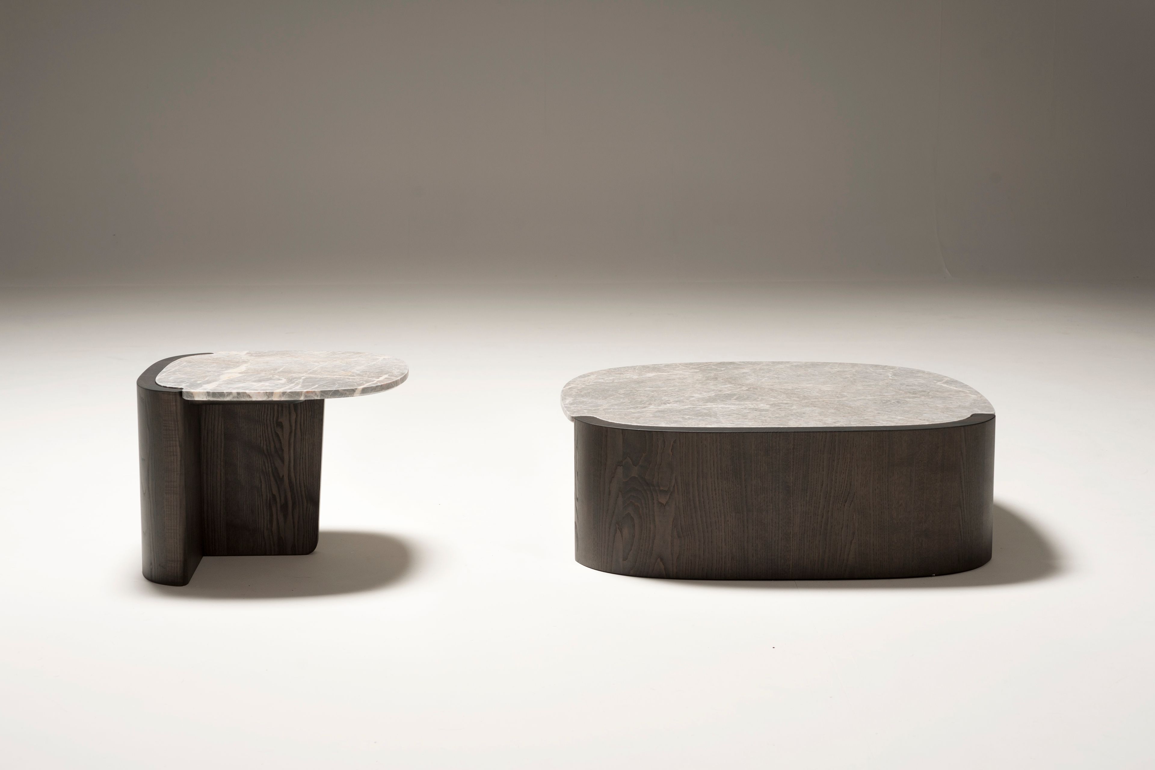 Квадратный журнальный столик из мрамора и ясеня Tacchini TRAMPOLINO ARCH-00117474 - Вид №3