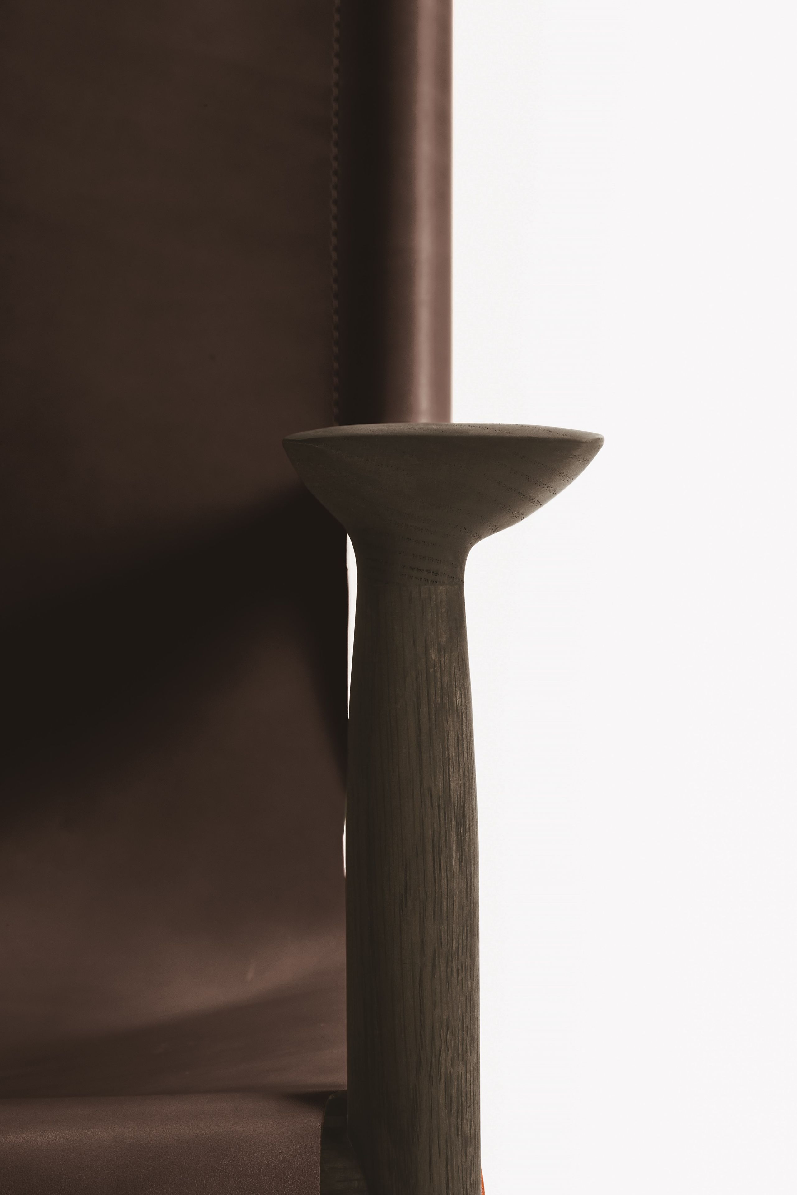 Стул с подлокотниками из массива дуба и кожи DE PADOVA Sunset ARCH-00098424 - Вид №2